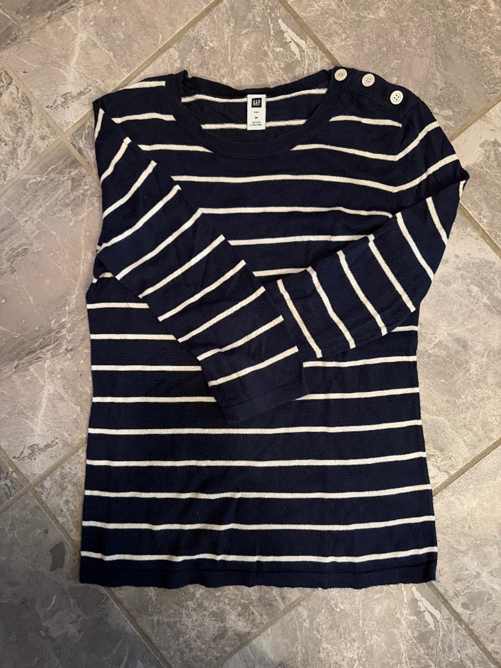 Gap knit sweater